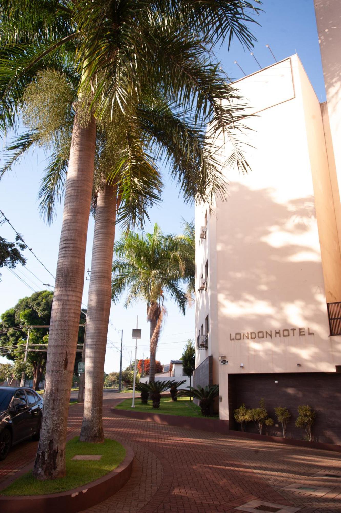 London Hotel Londrina Extérieur photo