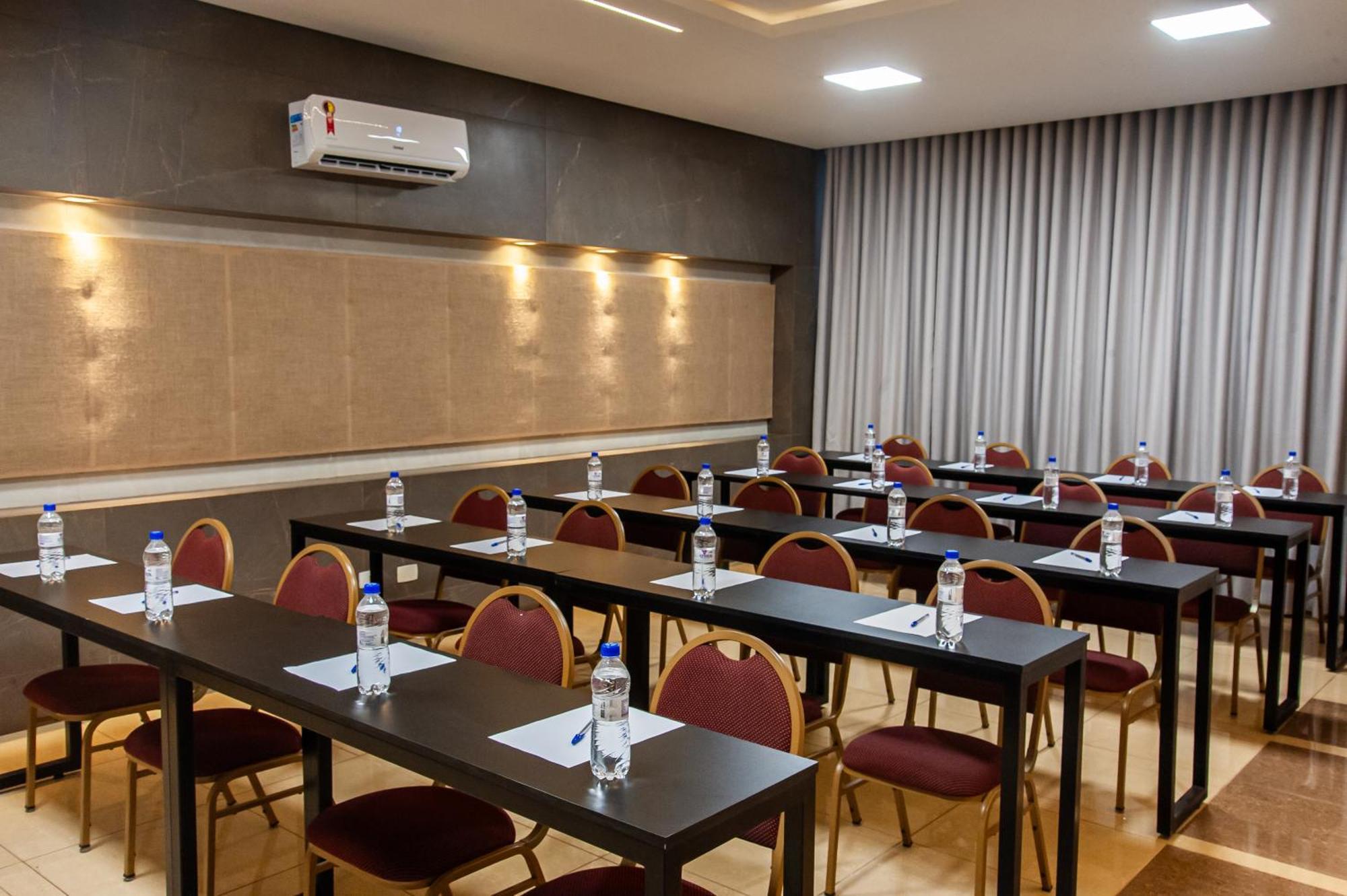 London Hotel Londrina Extérieur photo