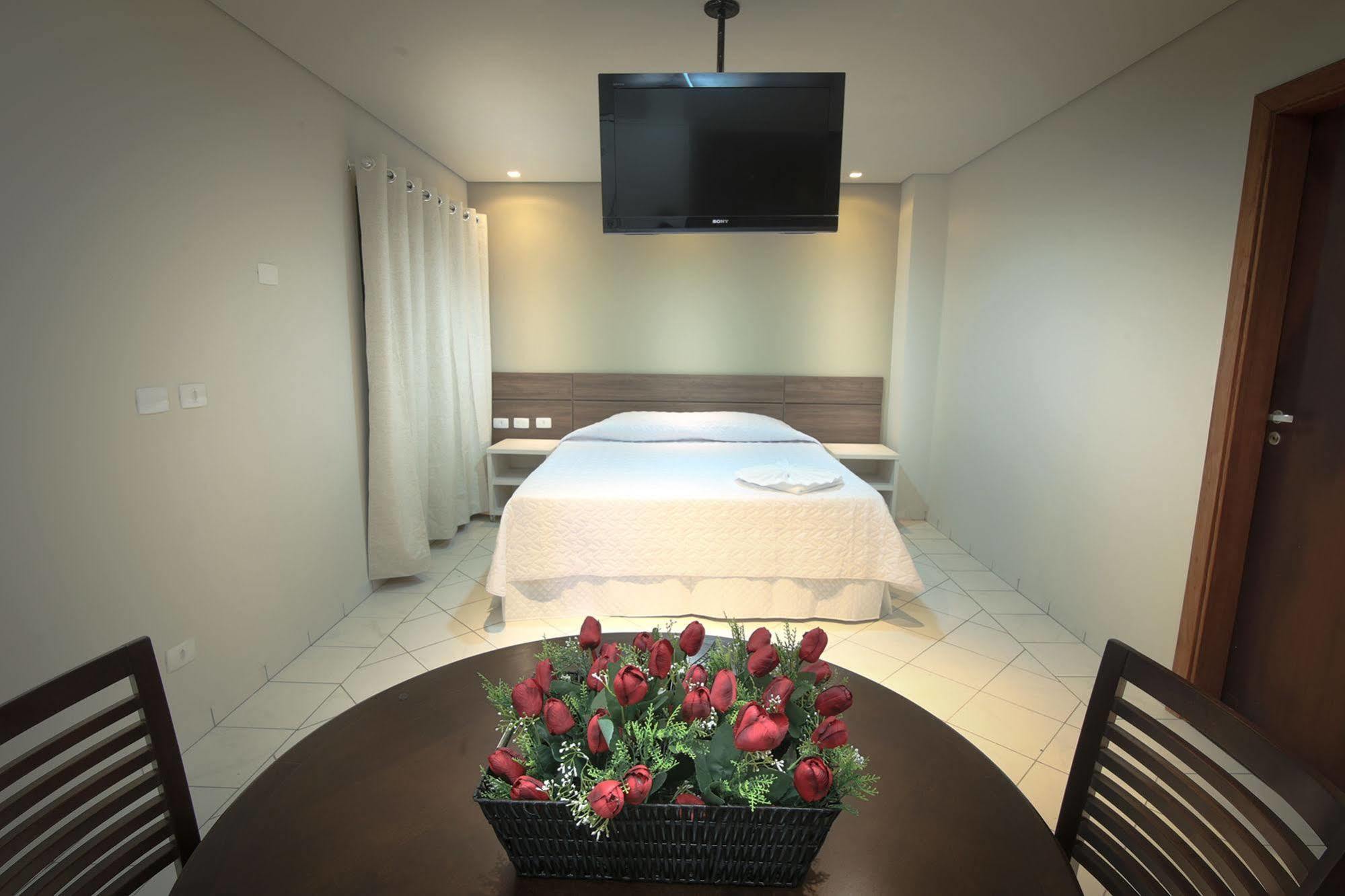 London Hotel Londrina Extérieur photo