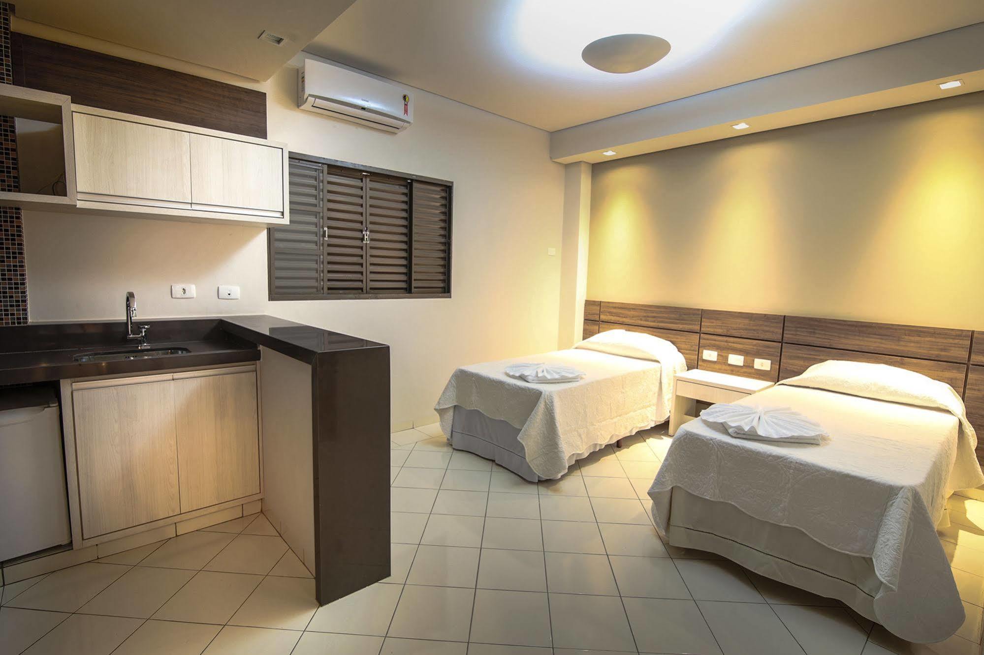 London Hotel Londrina Extérieur photo