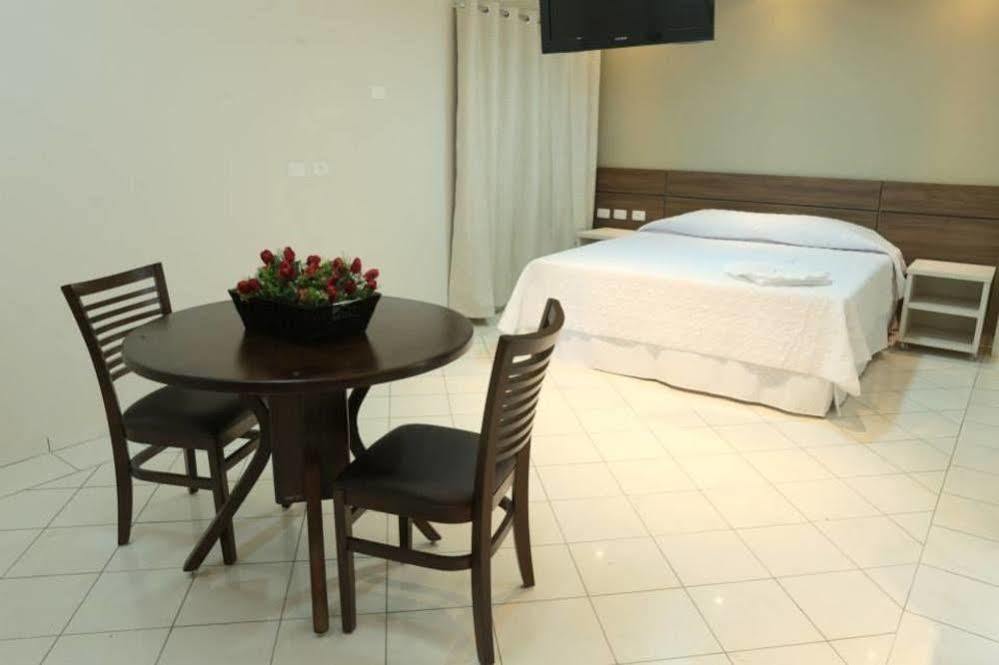 London Hotel Londrina Extérieur photo